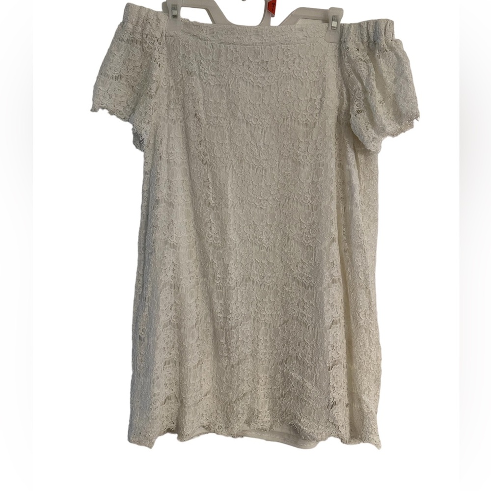 Lace short dress